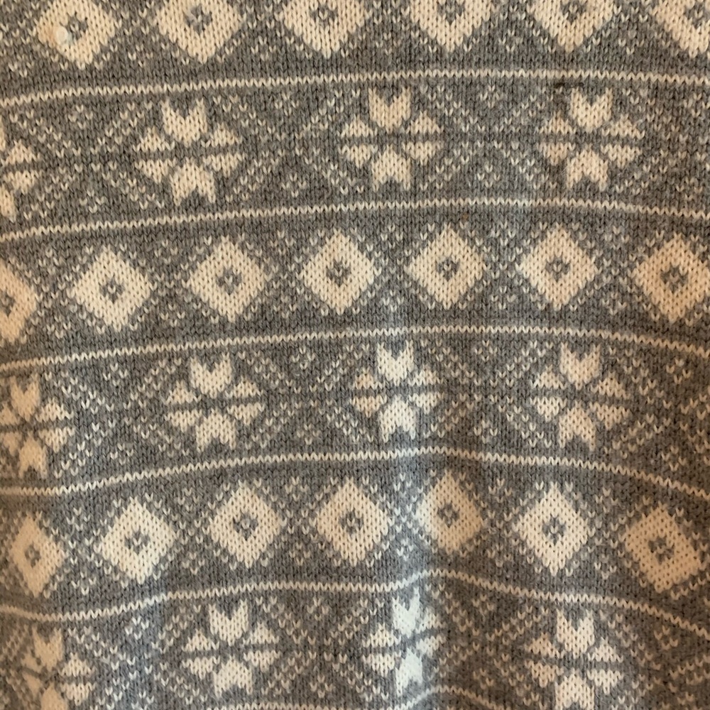 Pattern Sweater - Picture 3 of 3